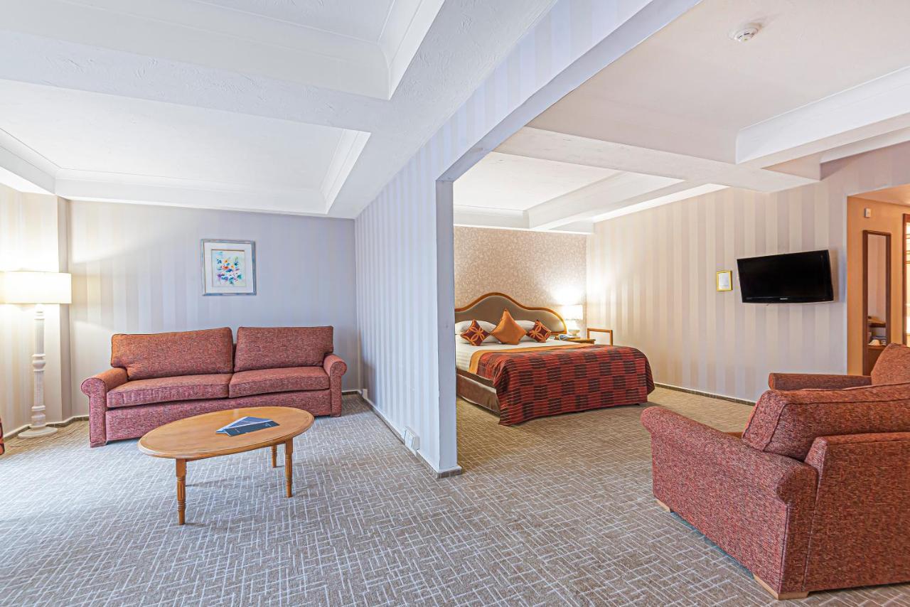 Hotel Coppid Beech Bracknell Exterior foto
