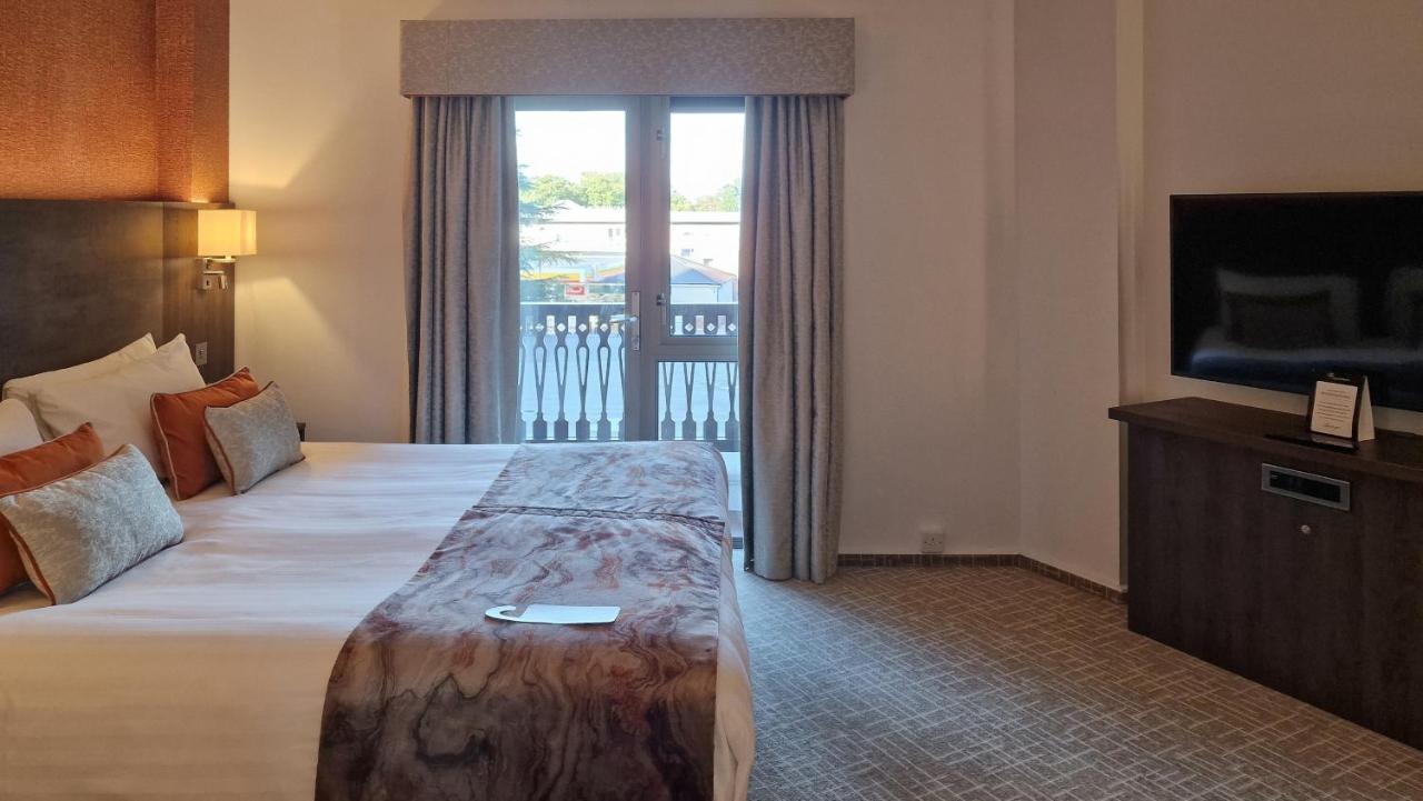 Hotel Coppid Beech Bracknell Exterior foto